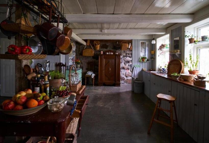 فندق Heima í Stovu