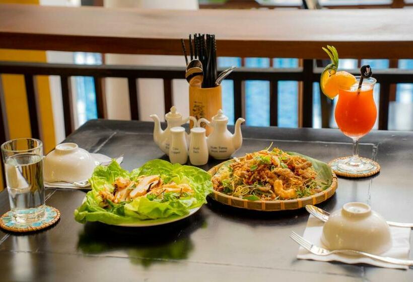 هتل Hoi An Heart Hostel Villa   Bespoke