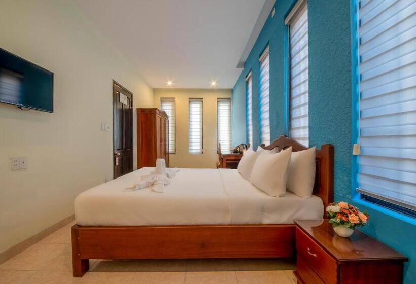 هتل Hoi An Heart Hostel Villa   Bespoke