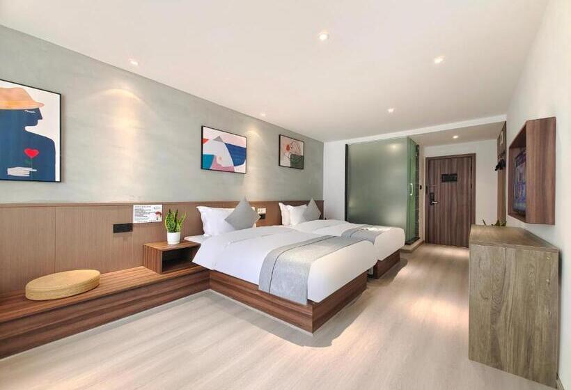 هتل Holiday Guoshang   Tianfu International Airport