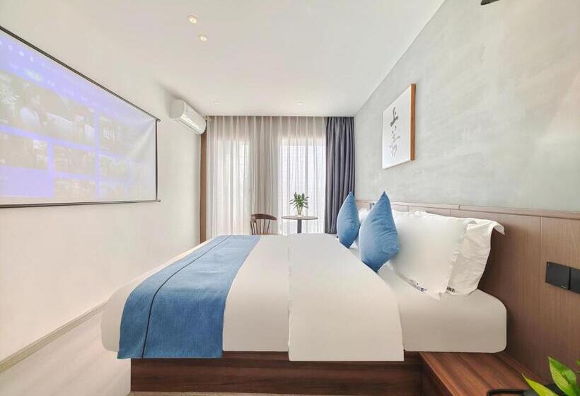 هتل Holiday Guoshang   Tianfu International Airport