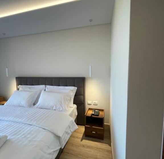 酒店 Kroi Near Castle Entrance Castle And Town View