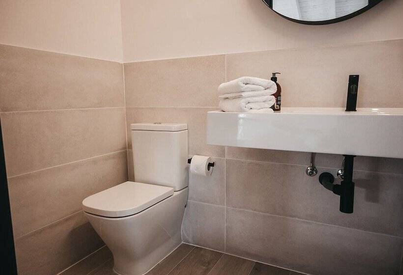 هتل Neguetxea Boutique Guest House