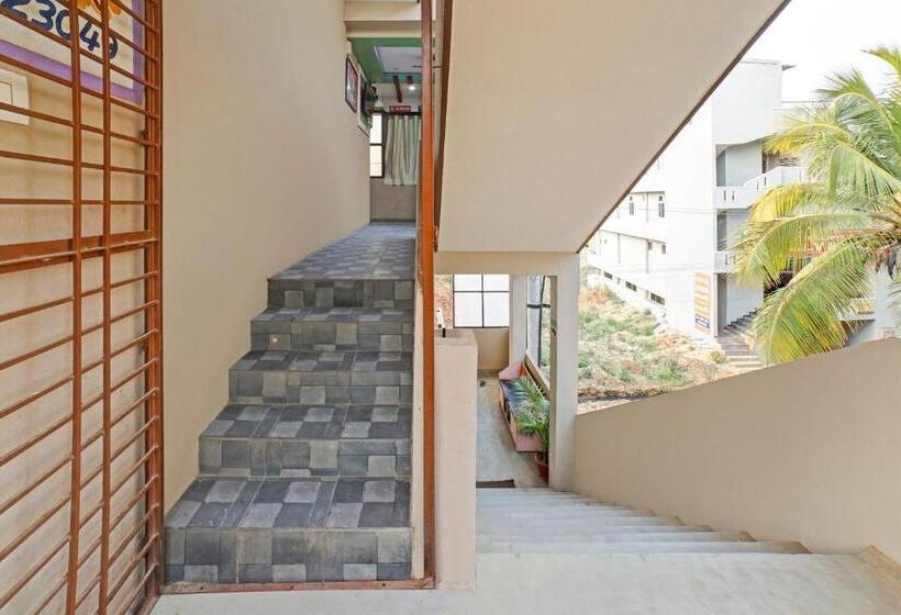 בית מלון כפרי Oyo Flagship 81186 Pns Royals