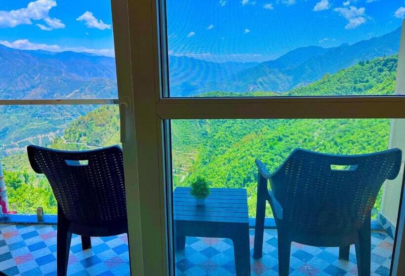 Отель Pinerock & Cafe, Mussoorie   Mountain View Luxury Rooms With Open Rooftop Cafe