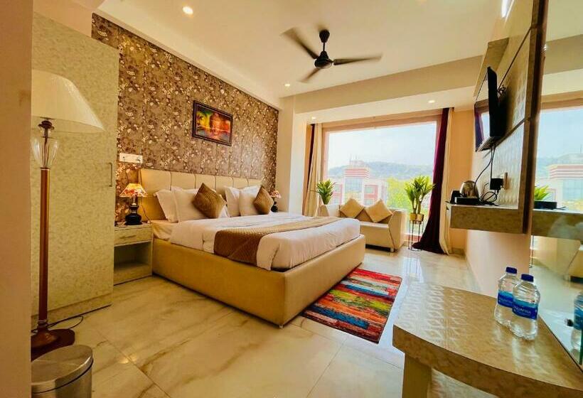 ホテル Tirath Lodge, Haridwar