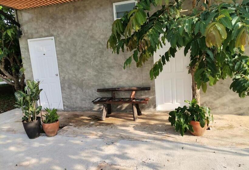 בית מלון כפרי Soysiam