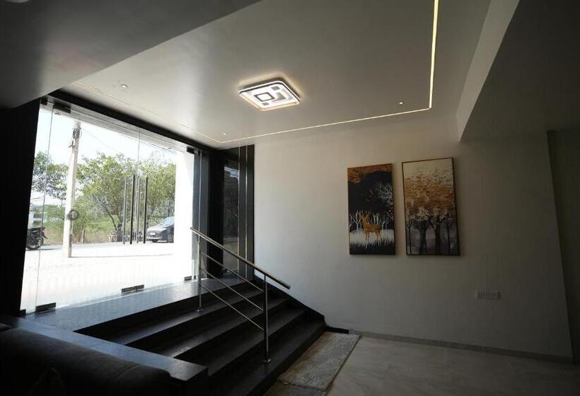 ホテル Sri Ambal Grand