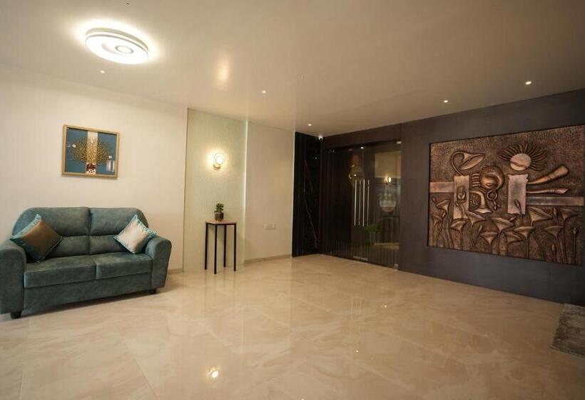 ホテル Sri Ambal Grand