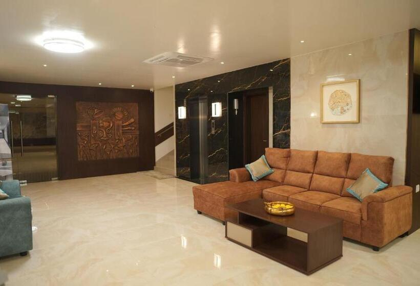 ホテル Sri Ambal Grand