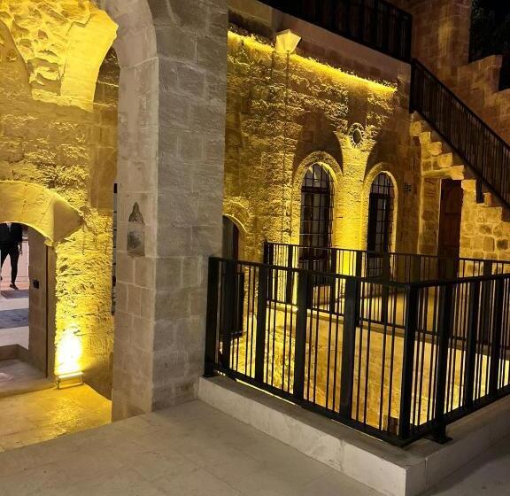 هتل Tuğmaner  Small House Ajar