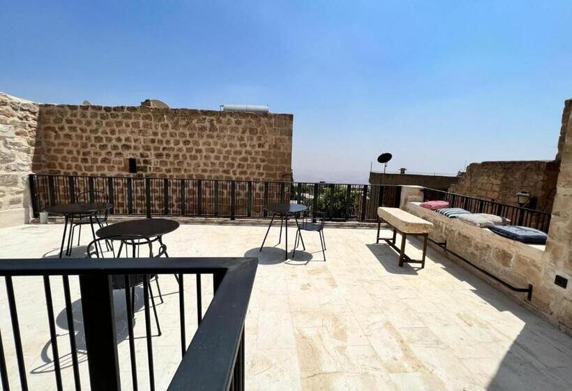 هتل Tuğmaner  Small House Ajar