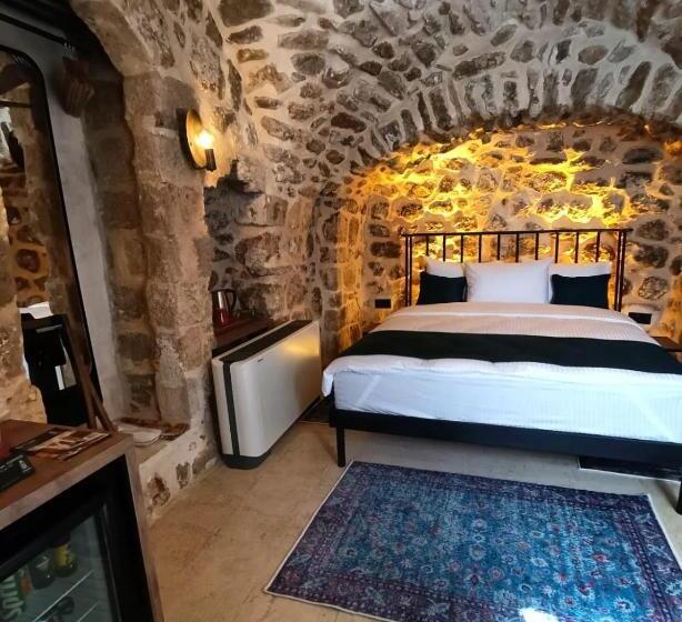 هتل Tuğmaner  Small House Ajar