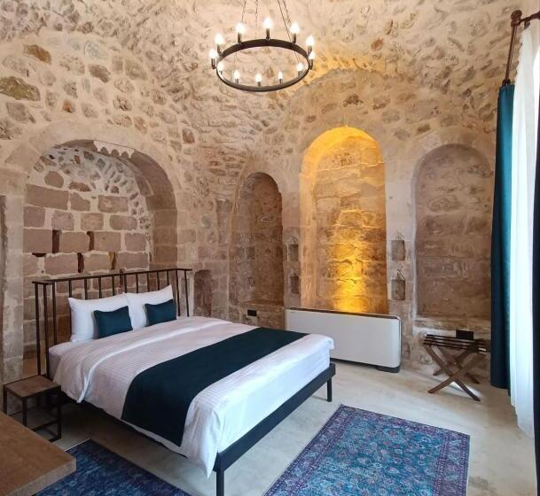 هتل Tuğmaner  Small House Ajar