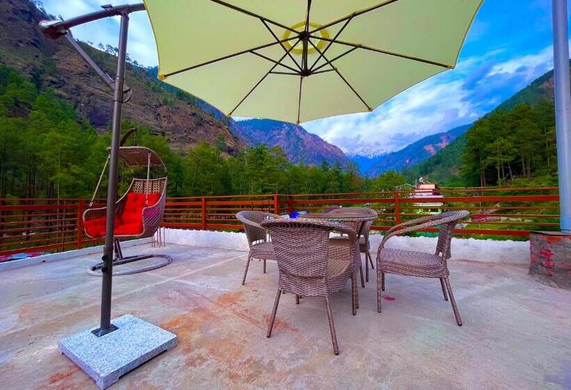 فندق Winterline Resort, Kasol   A Four Star Luxury Resort