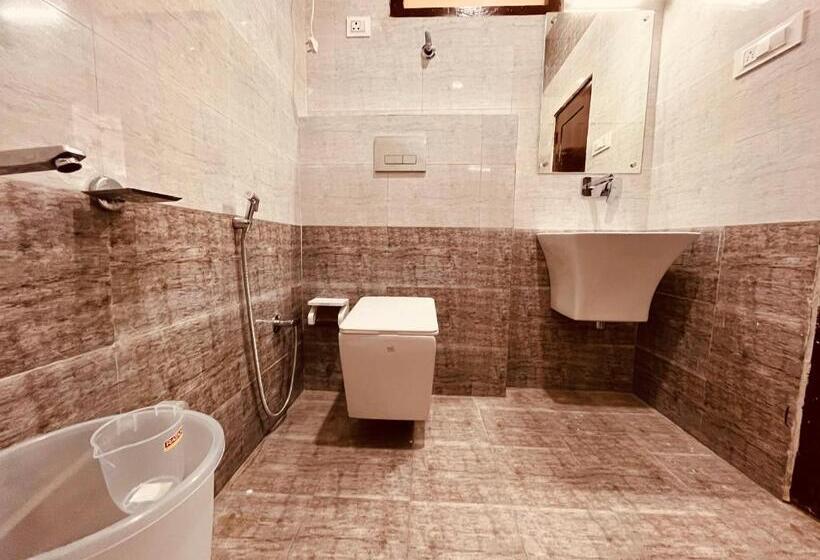 فندق Winterline Resort, Kasol   A Four Star Luxury Resort