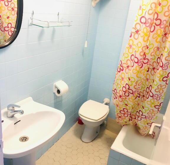 פנסיון Hostal Juli Bureba