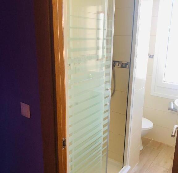 פנסיון Hostal Juli Bureba