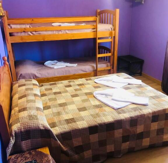 פנסיון Hostal Juli Bureba