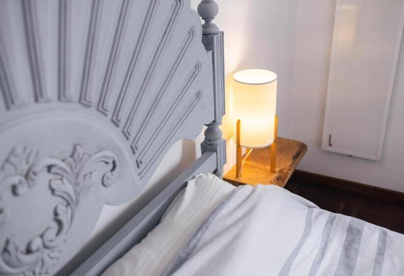 پانسیون Kirana House