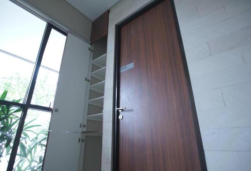 ペンション The Heritage Karawaci