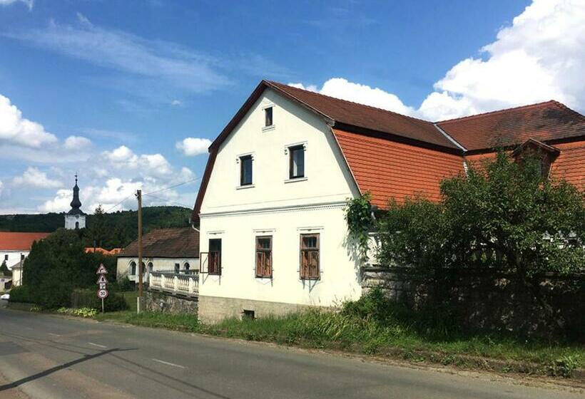 بنسيون Visnyó Vendégház