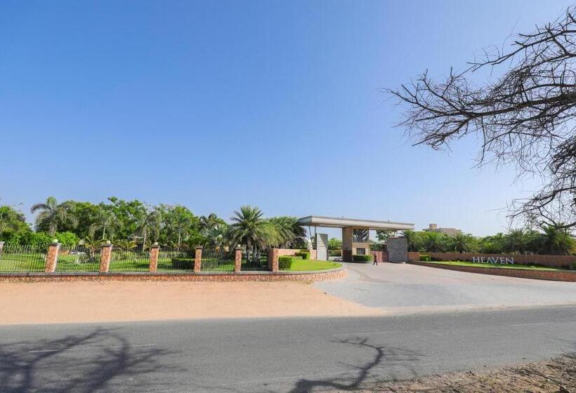 リゾートホテル Club Heaven Palanpur