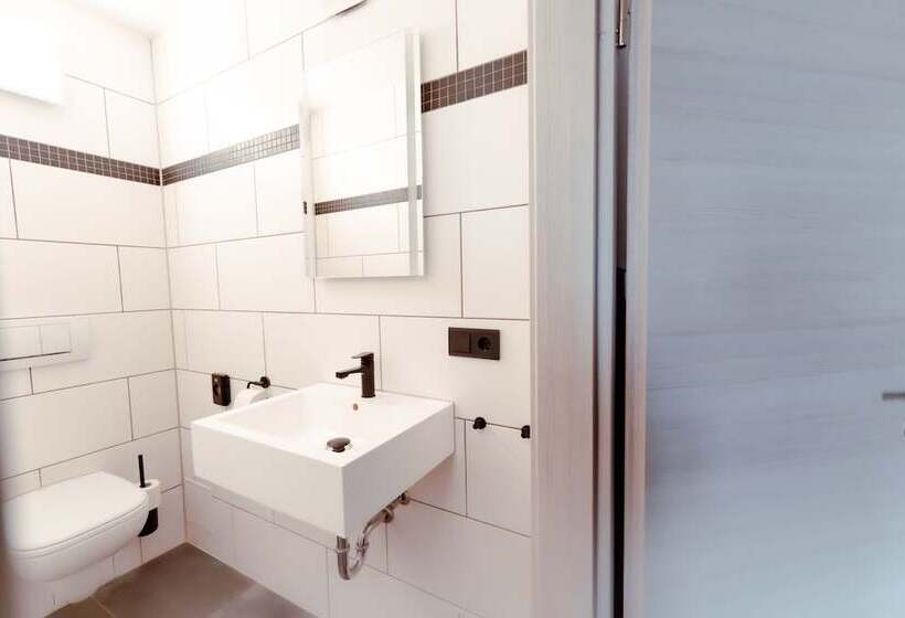 Restaurant Und Pension Alberthafen