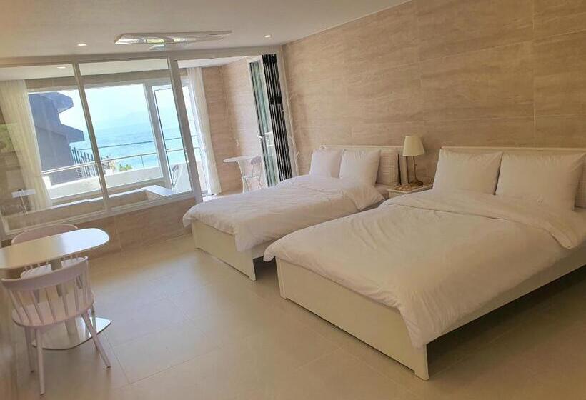 White Castle Pension