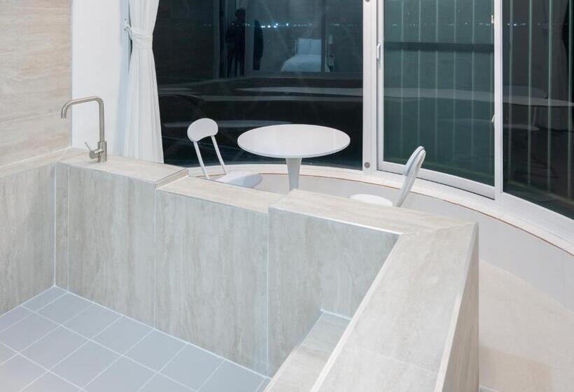 White Castle Pension