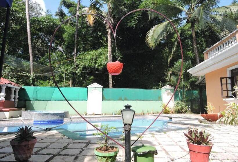 5 Bhk Villa With Private Pool, Goa Garden Resort At South Goa