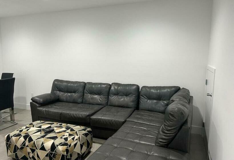 ユースホステル Airport Guest Suites