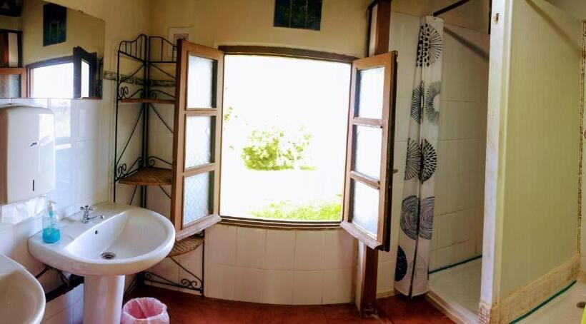 Общежитие Surfhousegerra