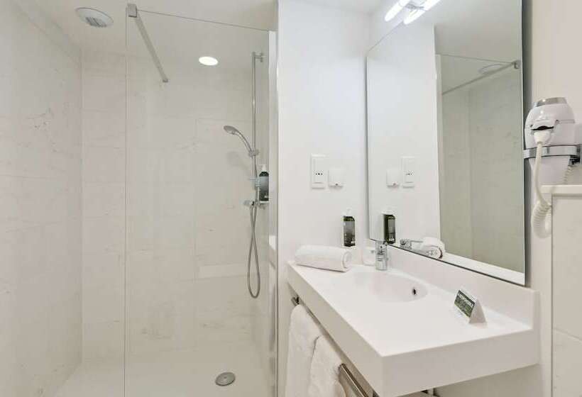 All Suites Paris Ouest Colombes