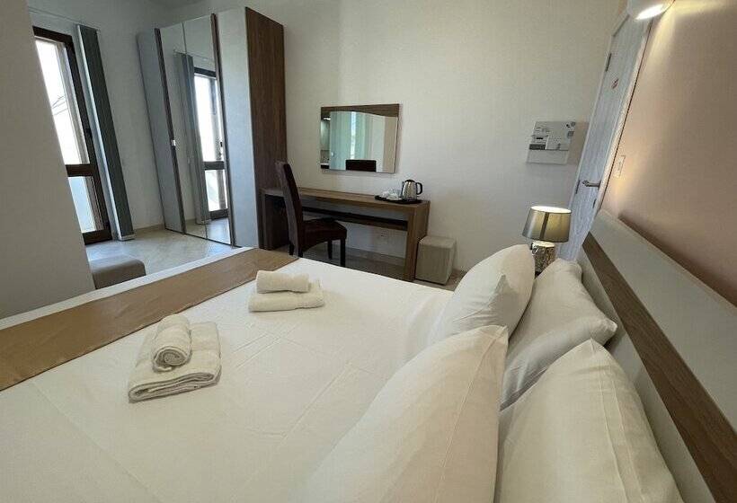 تختخواب و صبحانه Alina Boutique Living