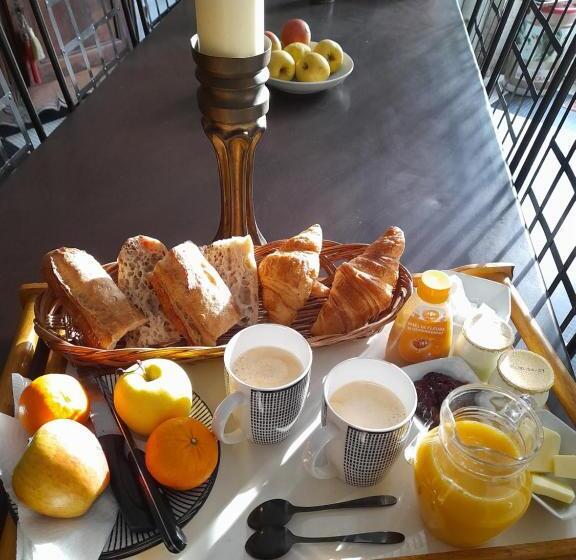 ベッドアンドブレックファースト Chambre Comtoise