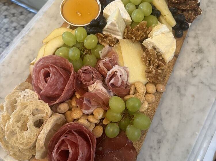 민박 The Inn At Tacaro Estate