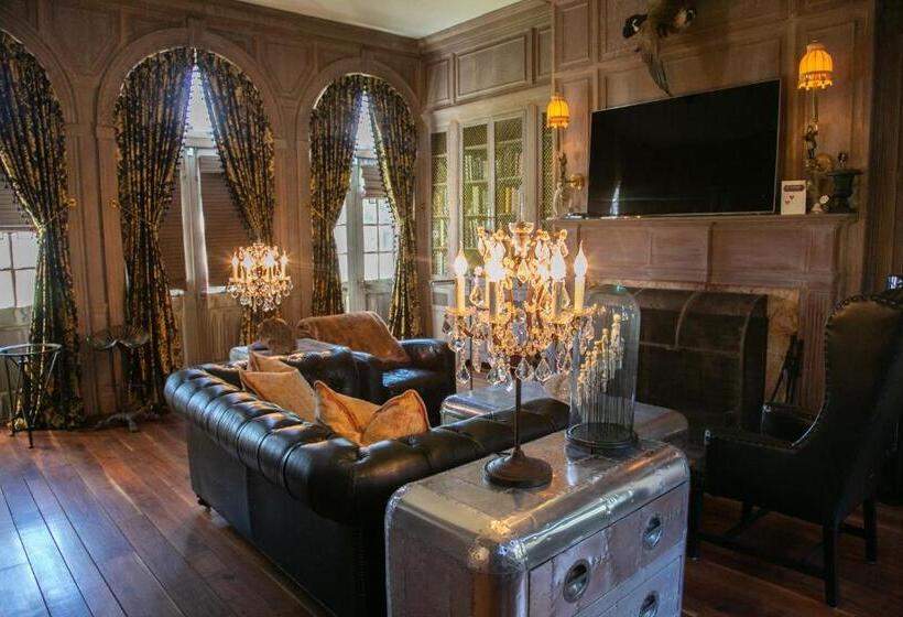 민박 The Inn At Tacaro Estate