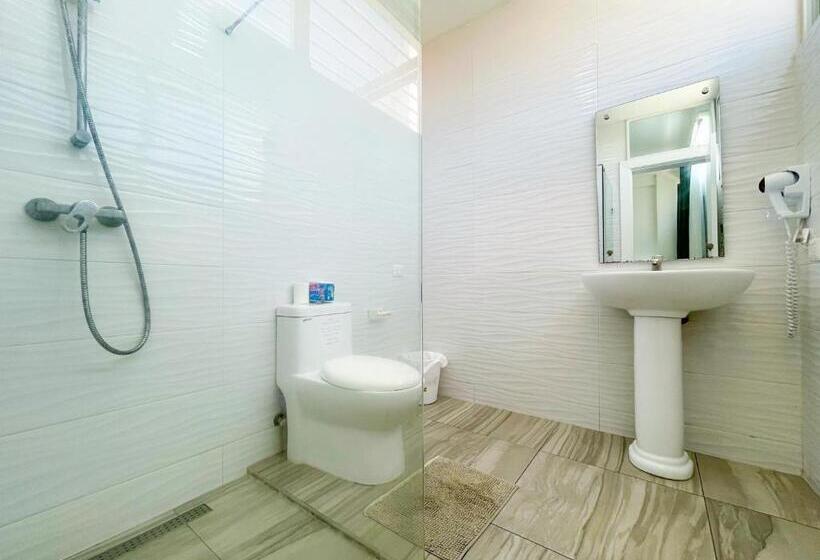 Rooftop Pool Ducassi Studio Suites Deluxe Hotel Beach Club & Spa