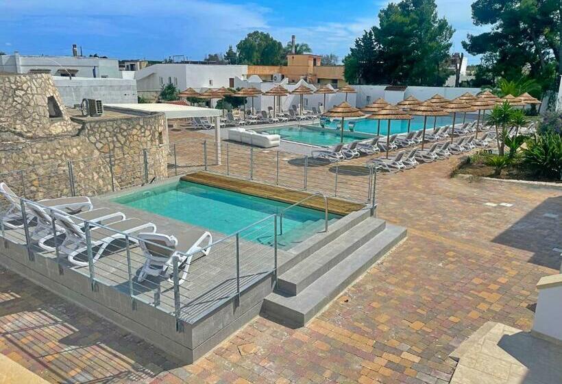 Grotta Saracena Resort