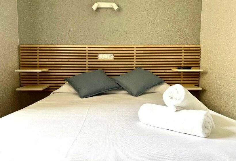 בית מלון כפרי Acebo Plaza Mayor