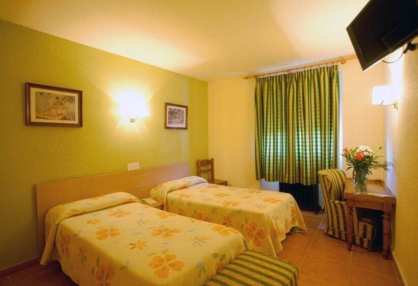 בית מלון כפרי Acebo Plaza Mayor