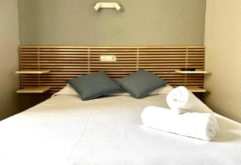 בית מלון כפרי Acebo Plaza Mayor