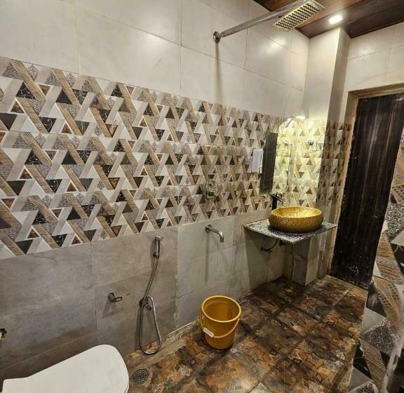 酒店 Grand Petals By Wb Inn