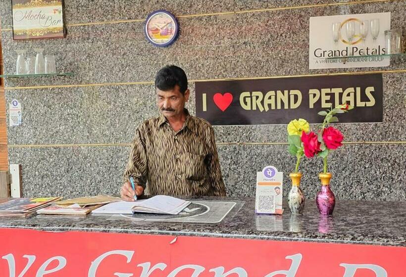 酒店 Grand Petals By Wb Inn