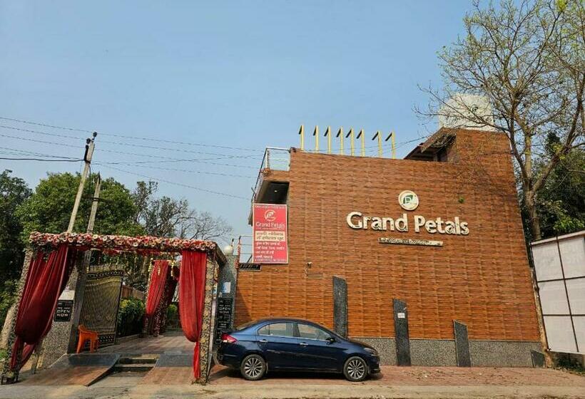 酒店 Grand Petals By Wb Inn