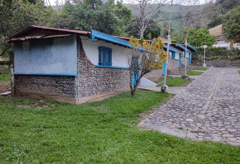 호텔 Hosteria Puerta Del Nus