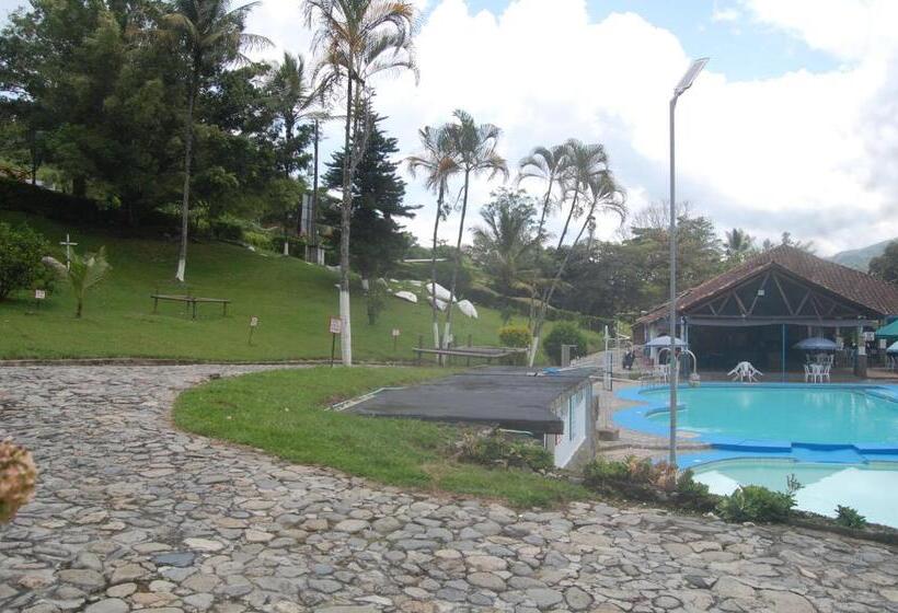 בית מלון כפרי Hosteria Puerta Del Nus