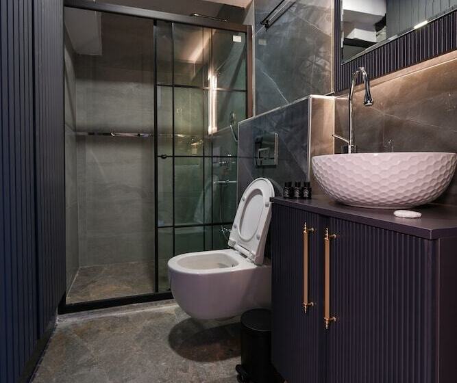 ホテル Kurucesme Business