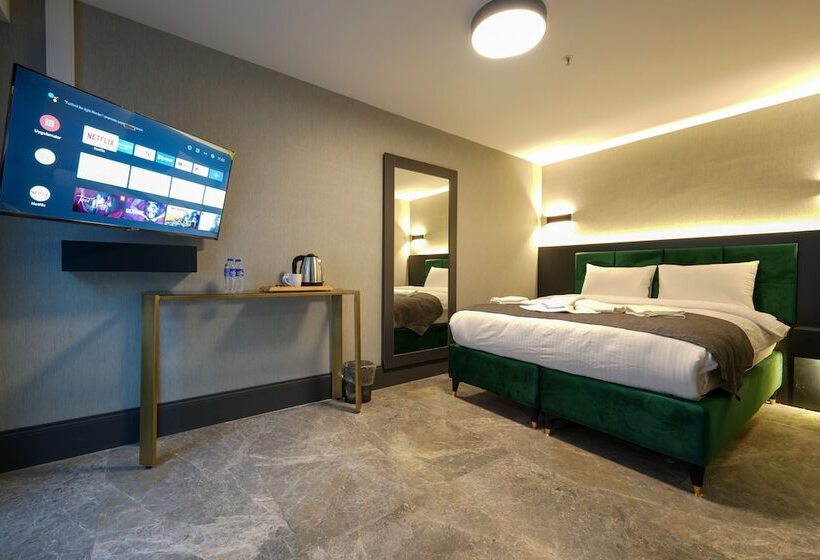 ホテル Kurucesme Business